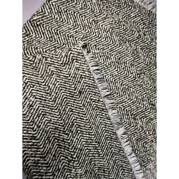 Ann Taylor Herringbone Shawl Wrap Fringe 117.5x26.5 Gray Cream - Picture 3 of 5